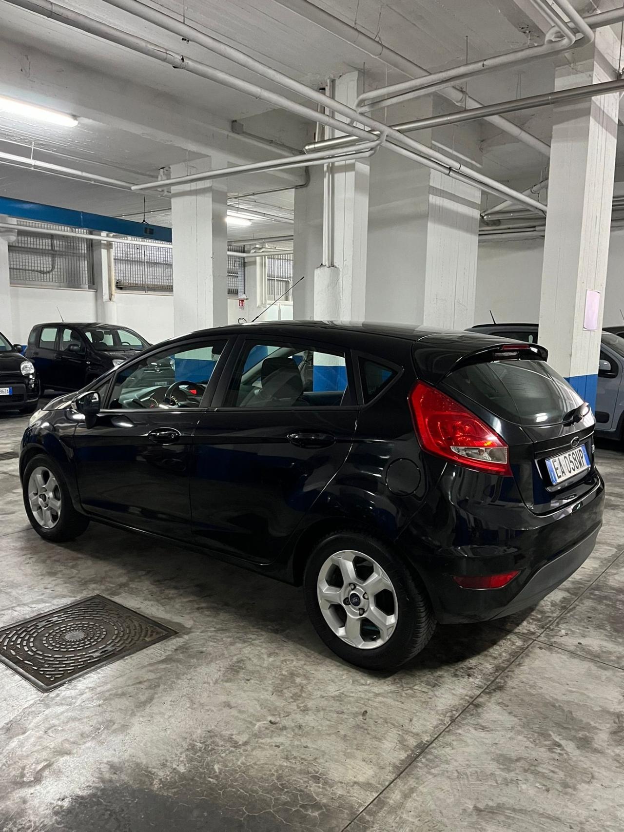 Ford Fiesta 1.4 5 porte Bz.- GPL Titanium