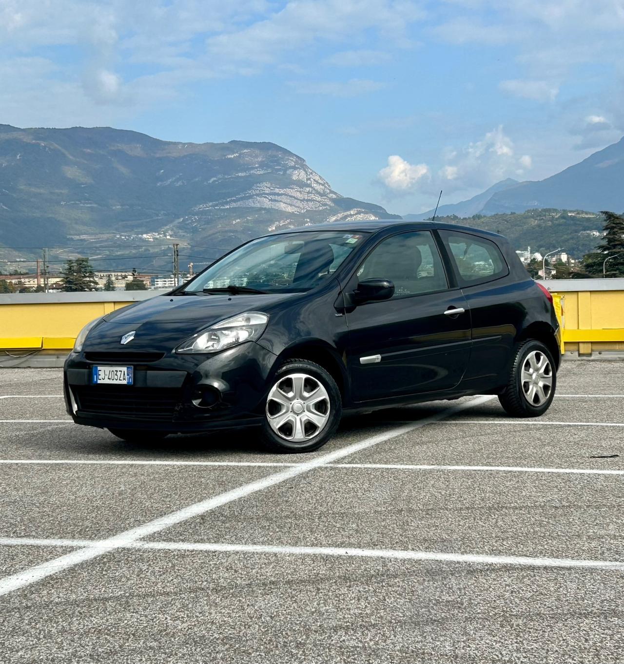 Renault Clio 1.2 Edizione Live! Neopatentati