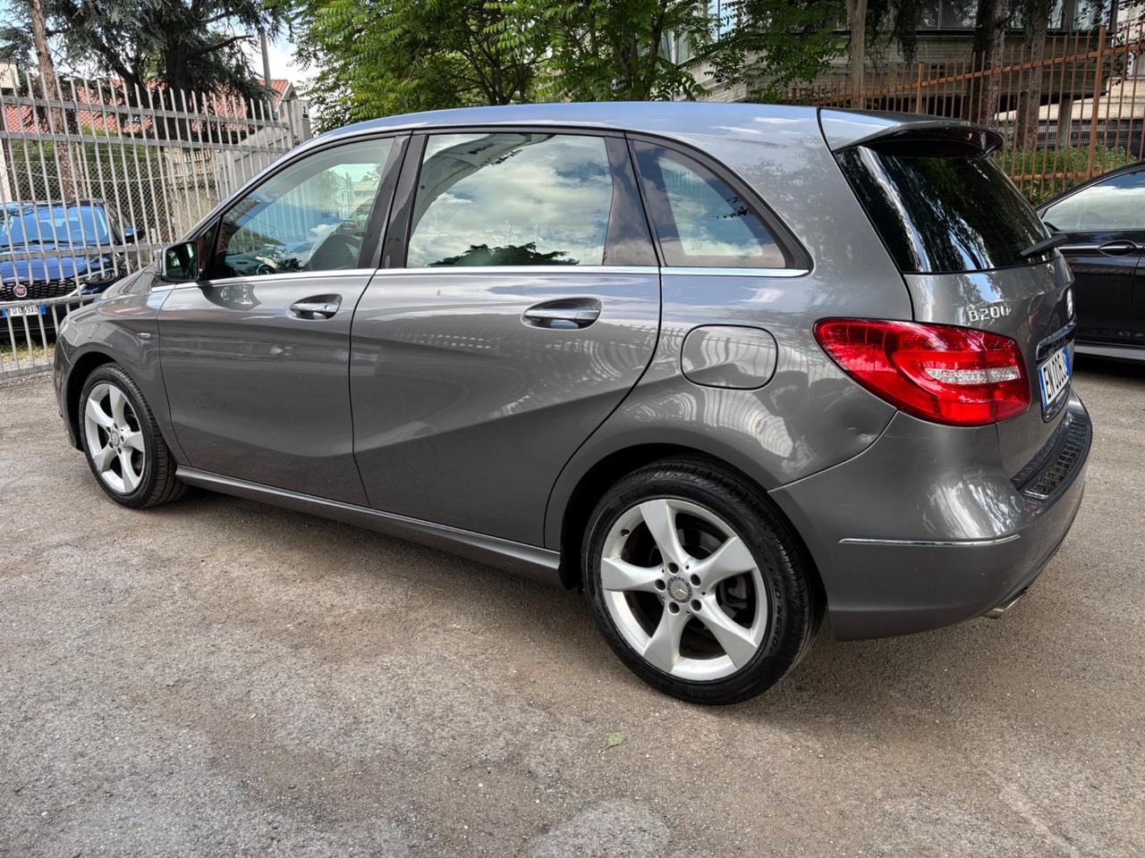 Mercedes-benz B 200 BlueEFFICIENCY Premium