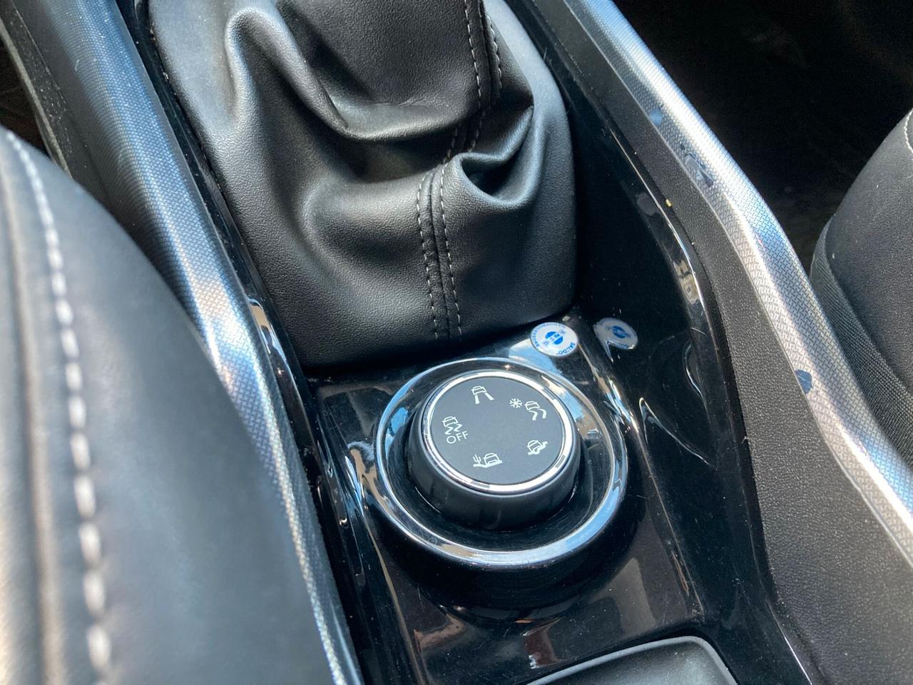 Peugeot 2008 1.6 e-HDi - PERFETTA - 2014