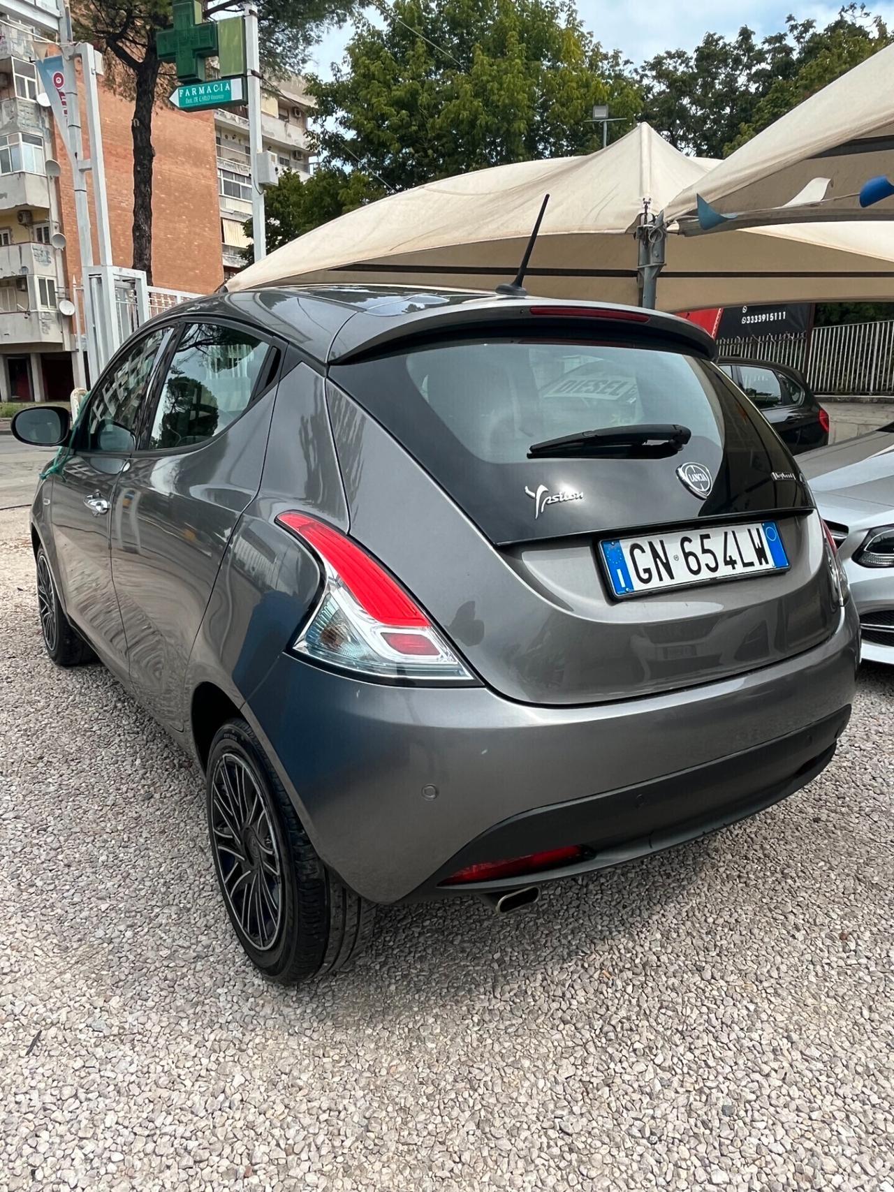 Lancia Ypsilon 1.0 IBRIDA/BENZINA 48000 KM CERTIFICATI 2023