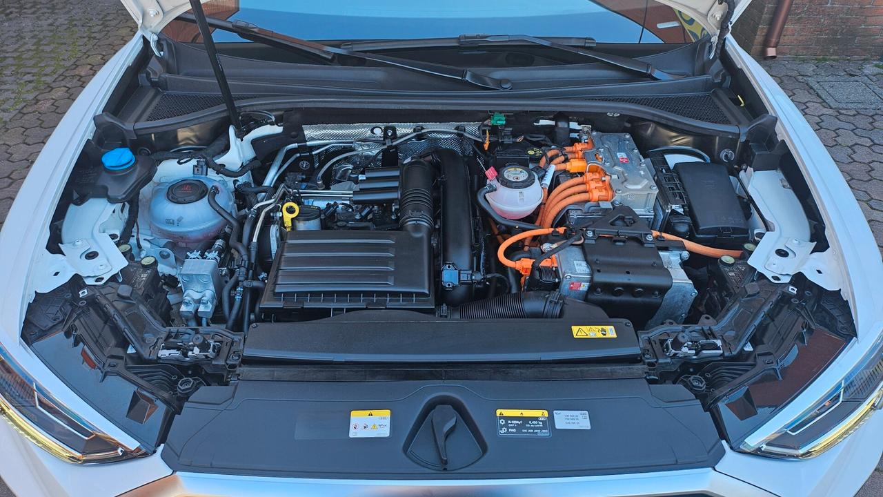 Audi Q3 SPB 45 TFSI e S tronic Business Plus