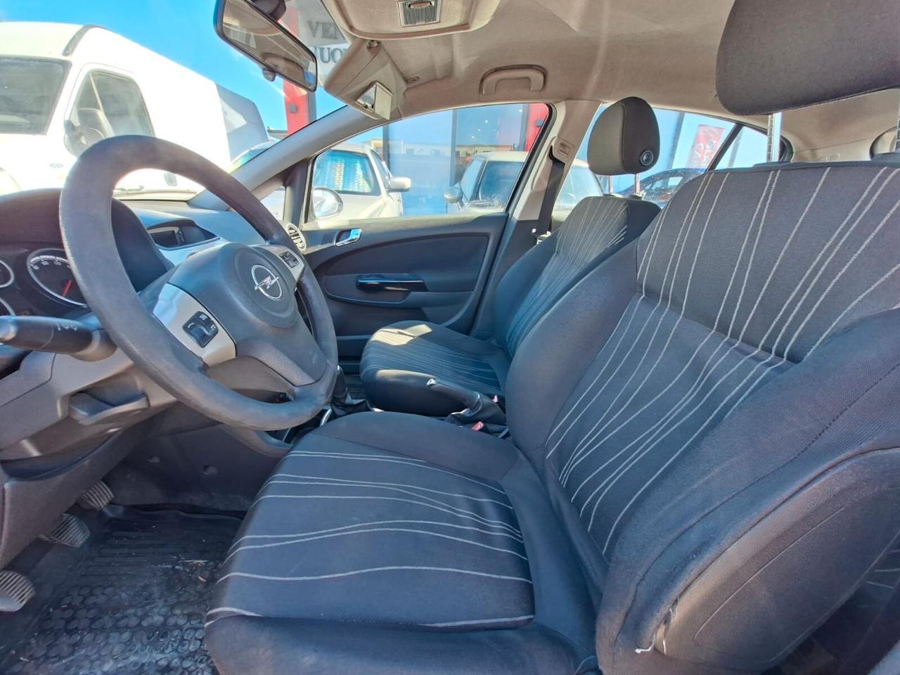 Opel Corsa 1.2 5 porte 80cv