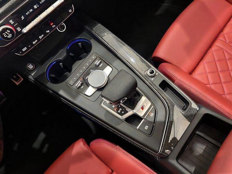 Audi A4 S4 3.0 TFSI quattro