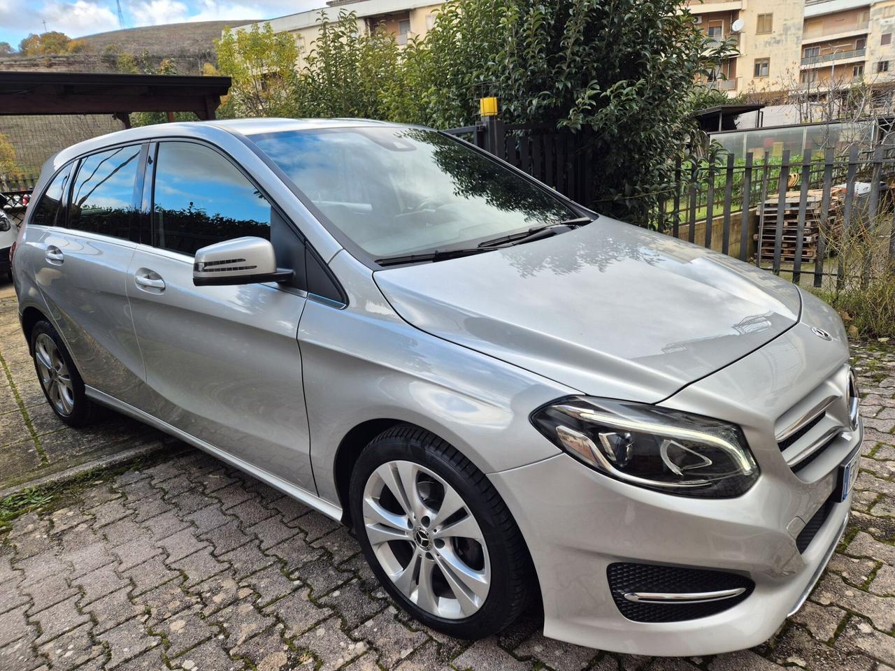 Mercedes-benz B 180 d Automatic Premium