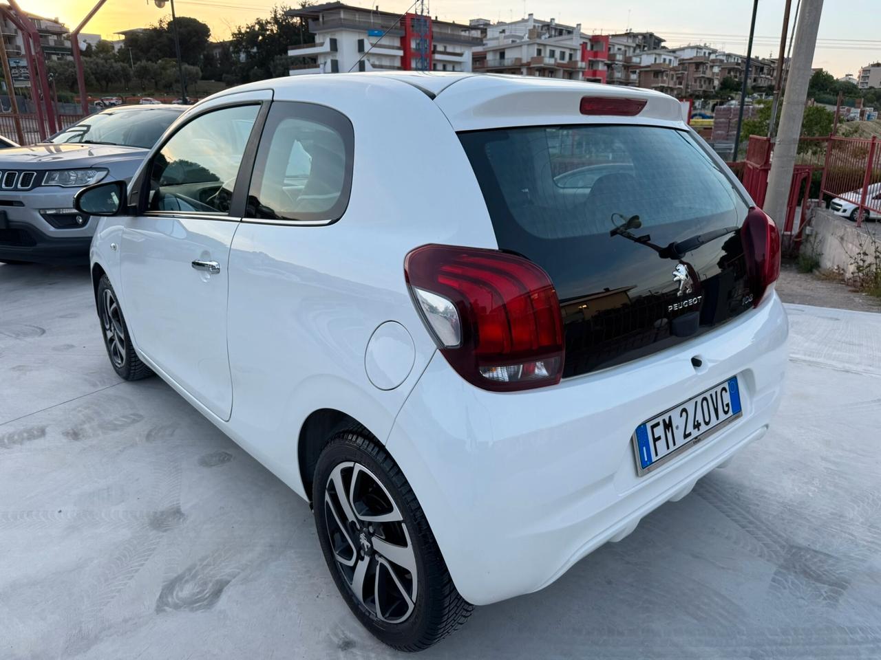 Peugeot 108 VTi 68 3 porte Allure TOP!
