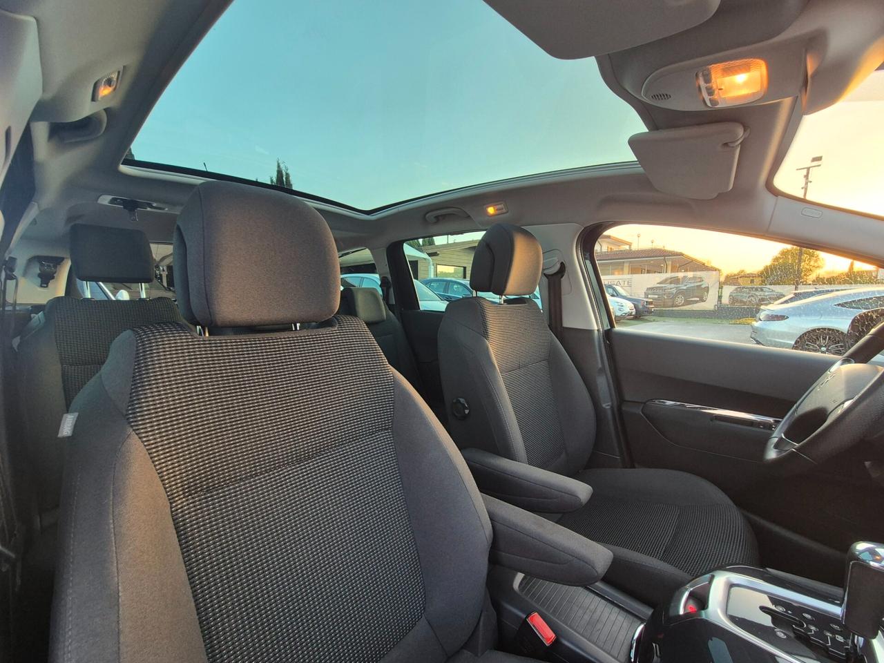 Peugeot 5008 1.6 HDi 120 EAT6 Allure 7 POSTI