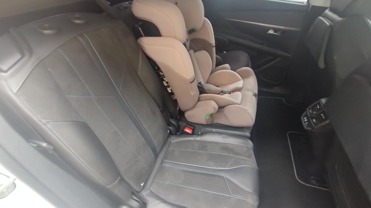 Peugeot 5008 BlueHDi 120 CV CROSSWAY AUT.
