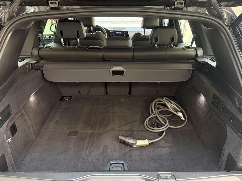 BMW X5 xDrive 45e Business autom.