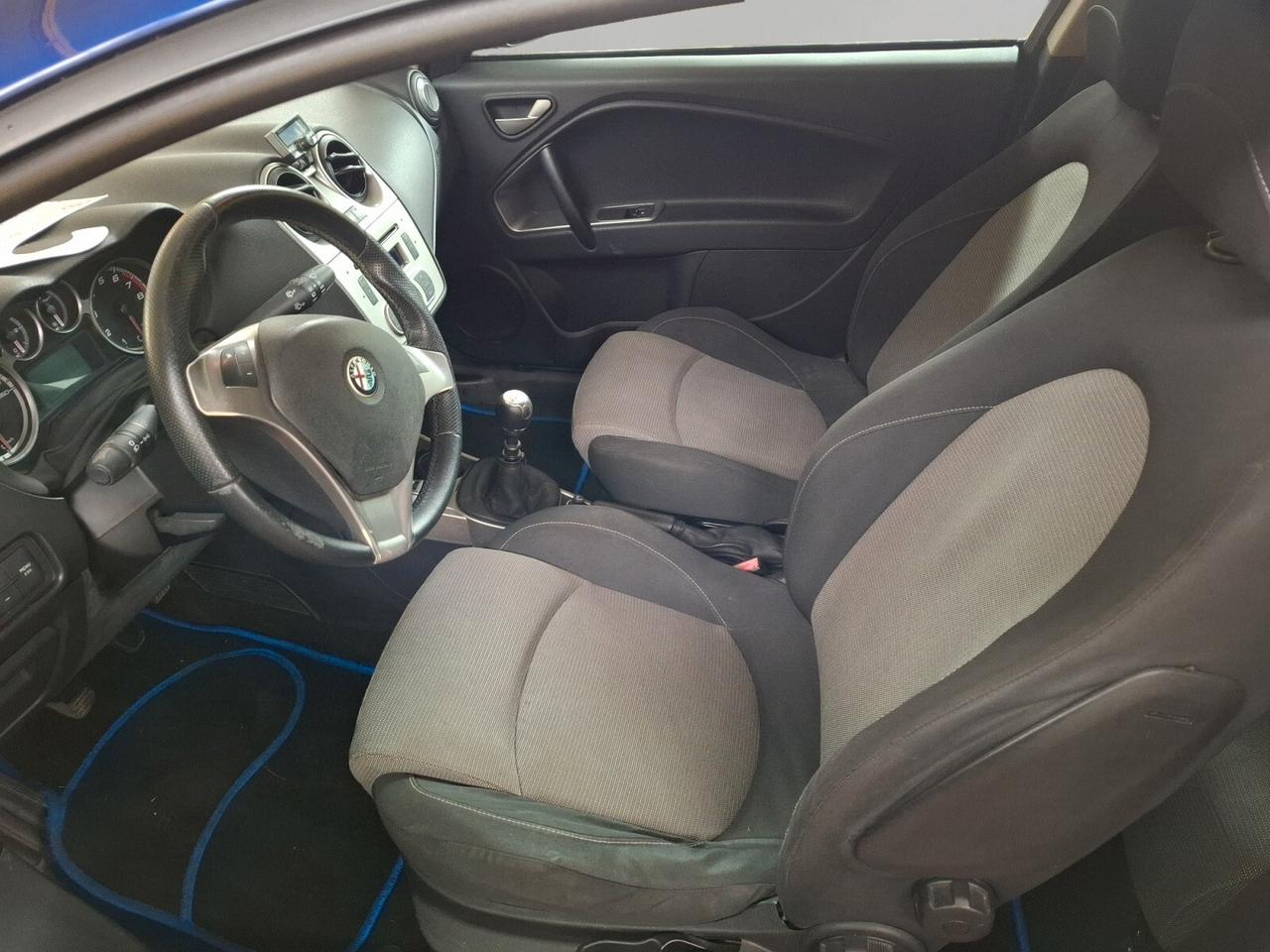 Alfa Romeo MiTo 1.4 78 CV Distinctive Premium Pack