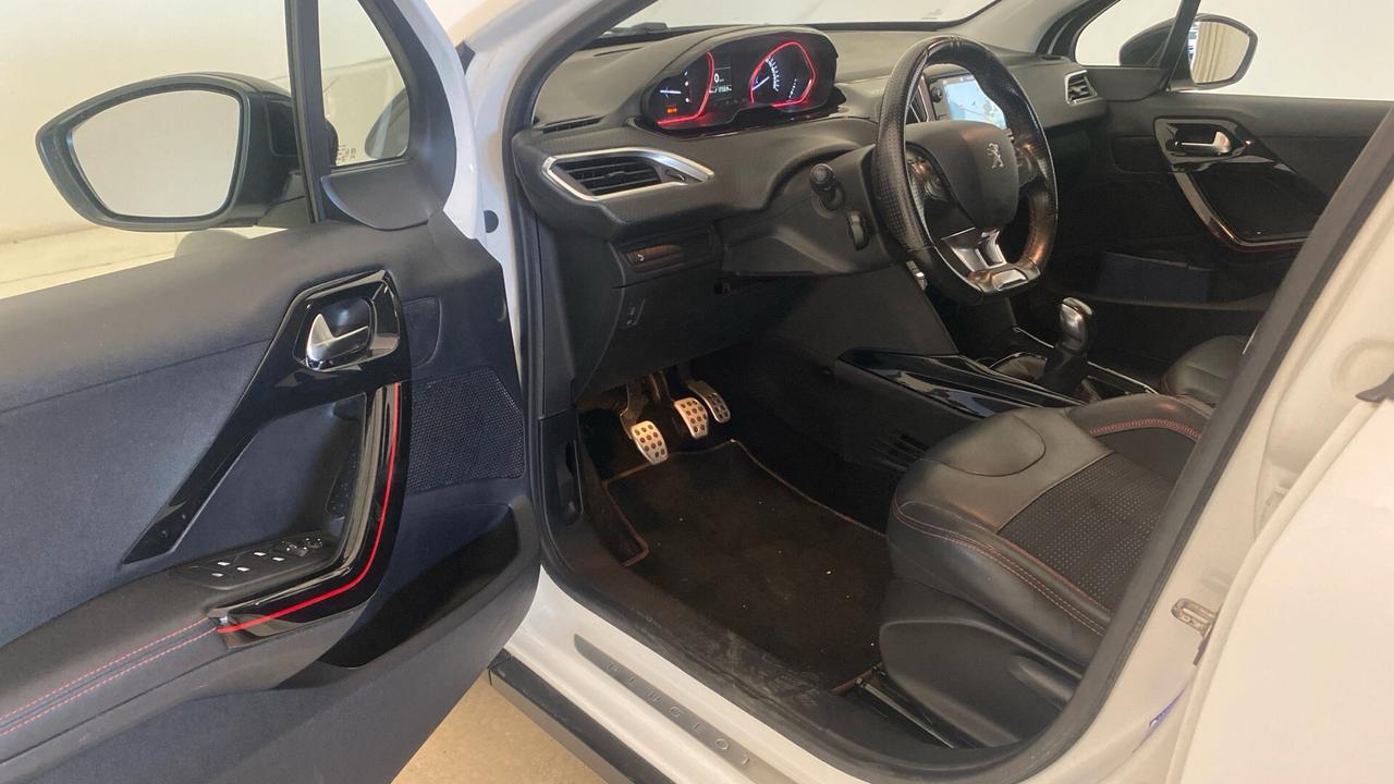 Peugeot 2008 1.6 BlueHDi GT Line FULL