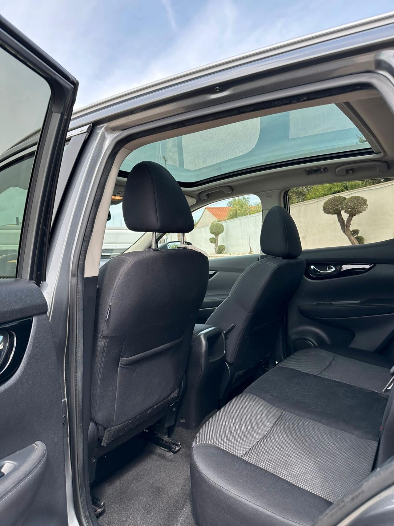 NISSAN QASHQAI 1.6 dCi 2WD Tekna