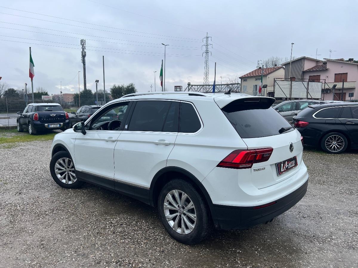 VOLKSWAGEN - Tiguan - 1.6 TDI Business BMT
