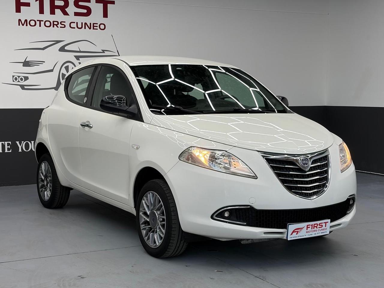 Lancia Ypsilon 0.9 TwinAir 85 CV 5 porte Metano Ecochic Gold