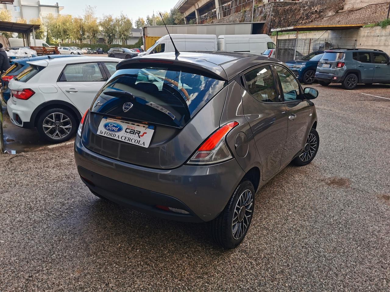 Lancia Ypsilon 0.9 TwinAir 85 CV 5 porte Metano Ecochic 30th Ann.