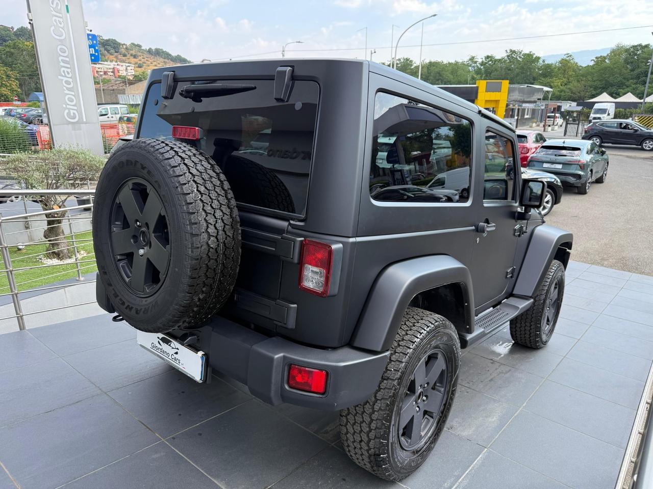 Jeep Wrangler 2.8 CRD DPF Sahara Auto rimessa a nuovo
