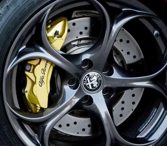 Alfa Romeo Giulia 2.9 V6 Quadrifoglio 520cv EDIZIONE LIMITATA 100th