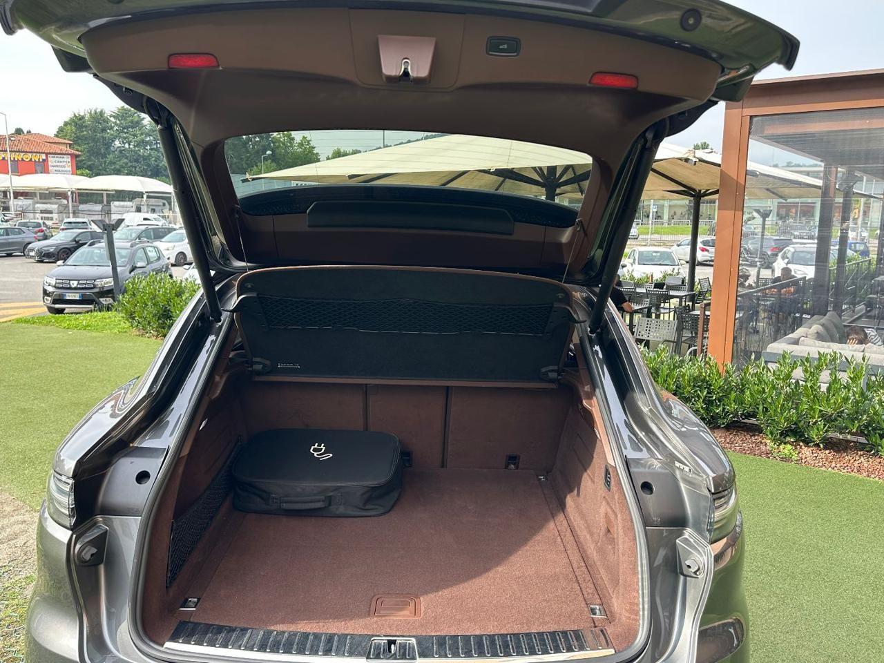 Porsche Cayenne Coupé 3.0 V6 E-Hybrid Full Opt UNIPROPRIETARIO