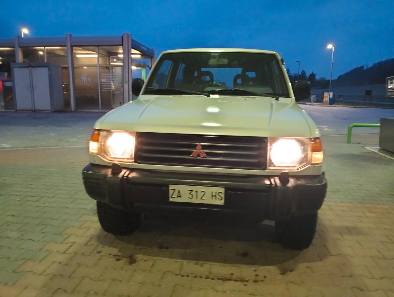 Mitsubishi Pajero Glx