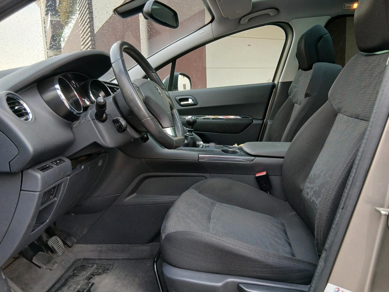 Peugeot 3008 1.6 HDi 112CV Allure Full Optional in pronta consegna