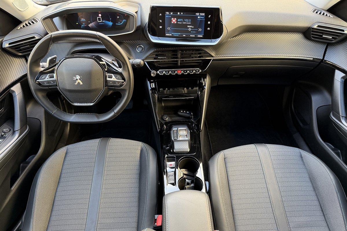 PEUGEOT 2008 PureTech 130 S&S EAT8 Allure