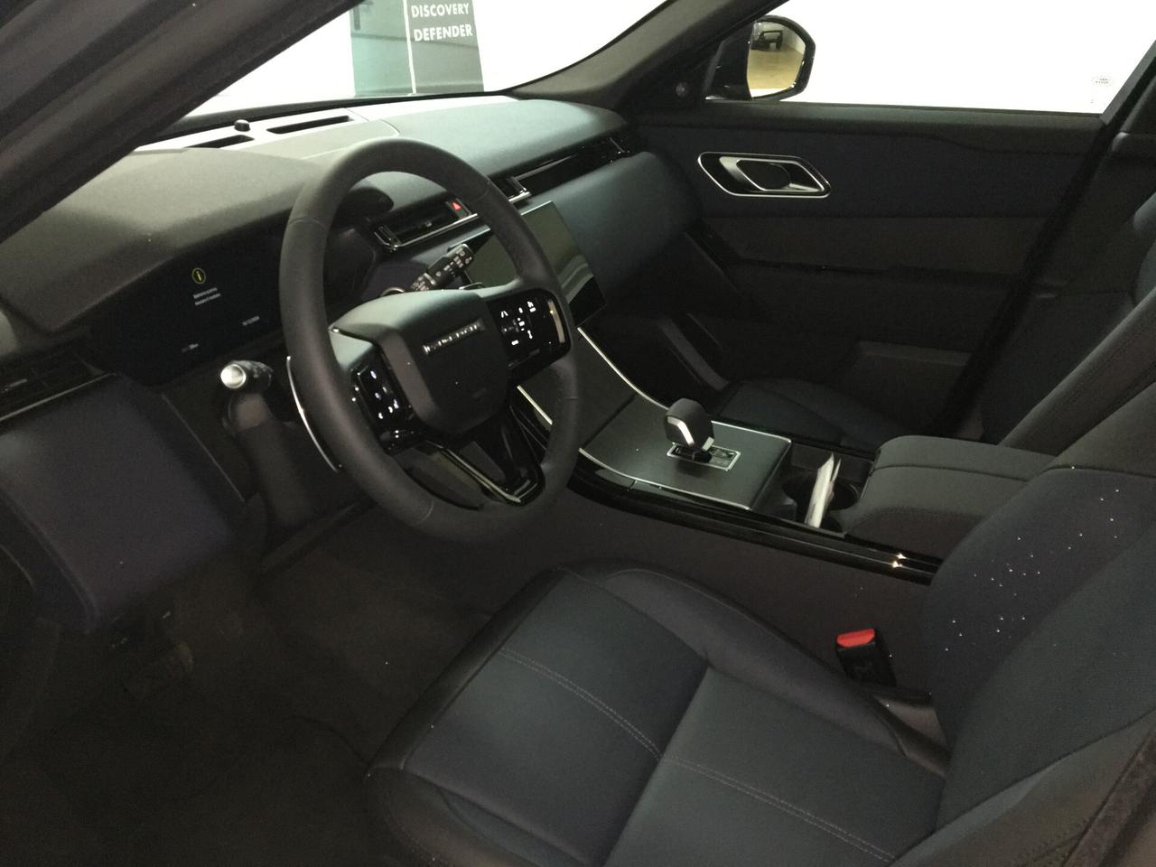 Land Rover Range Rover Velar Range Rover Velar 2.0D I4 204 CV S - Listino €. 82.160,00 Tan 2,95% Prezzo Promo €. 73.500,00 Km 0 Anticipo €. 14.500,00 N. 48 Rate da €. 605,14 e Maxirata da €. 37.200,00 Tan 2,95% Taeg 3,36%