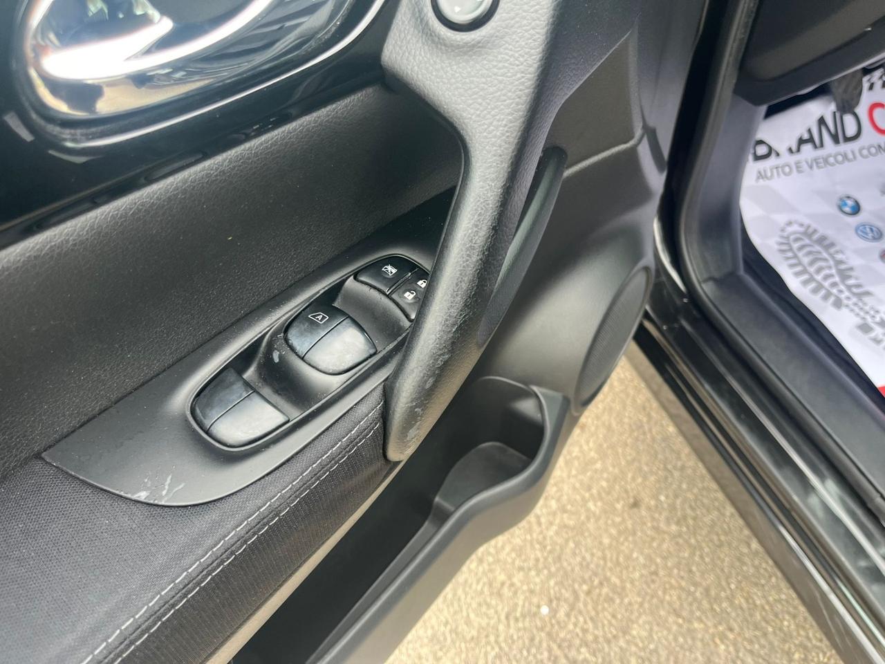 Nissan Qashqai 1.5 dCi 360 Tekna Unipro 2015