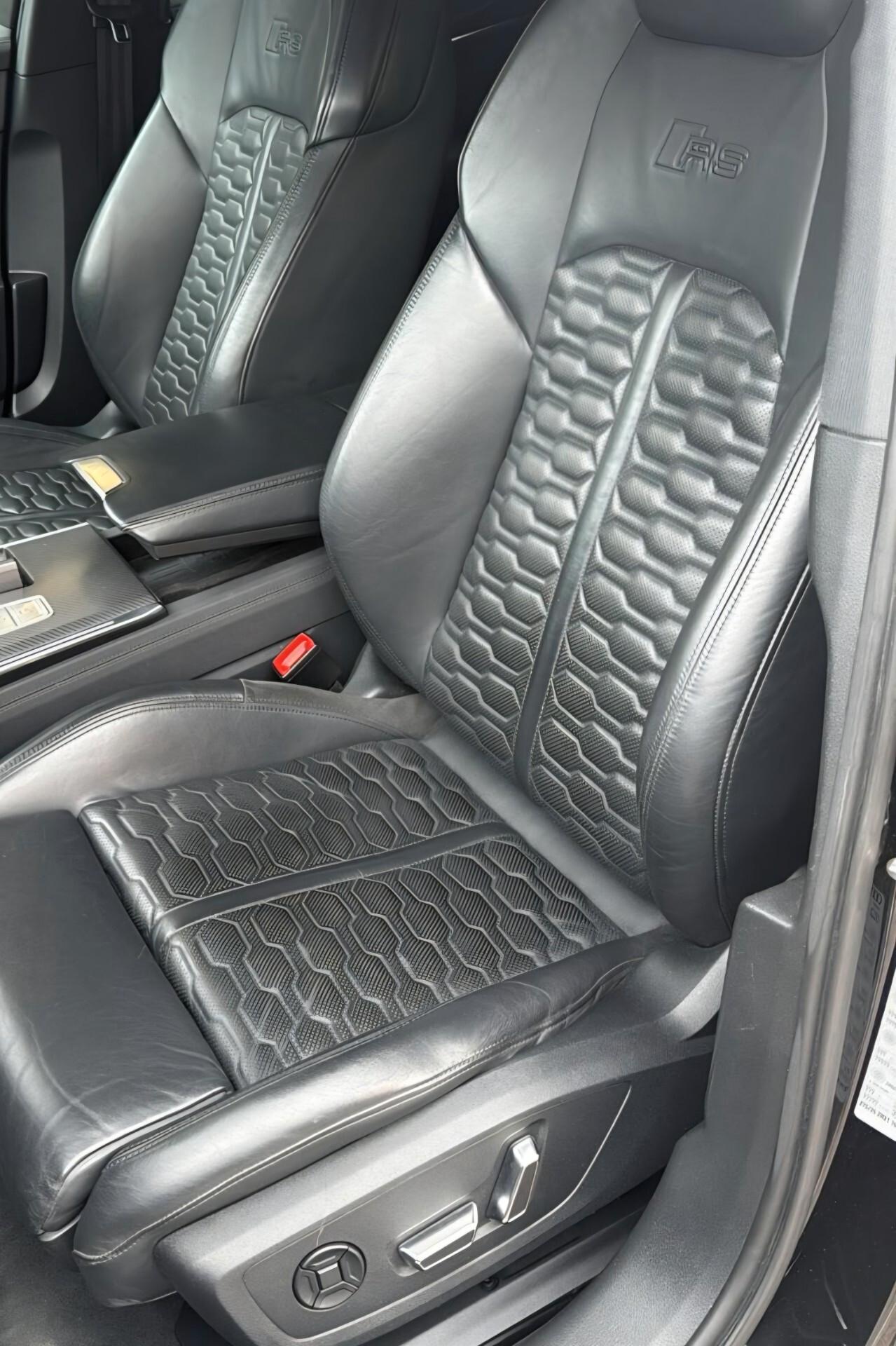 Audi RS6 RS 6 Avant 4.0 TFSI V8 quattro tiptronic