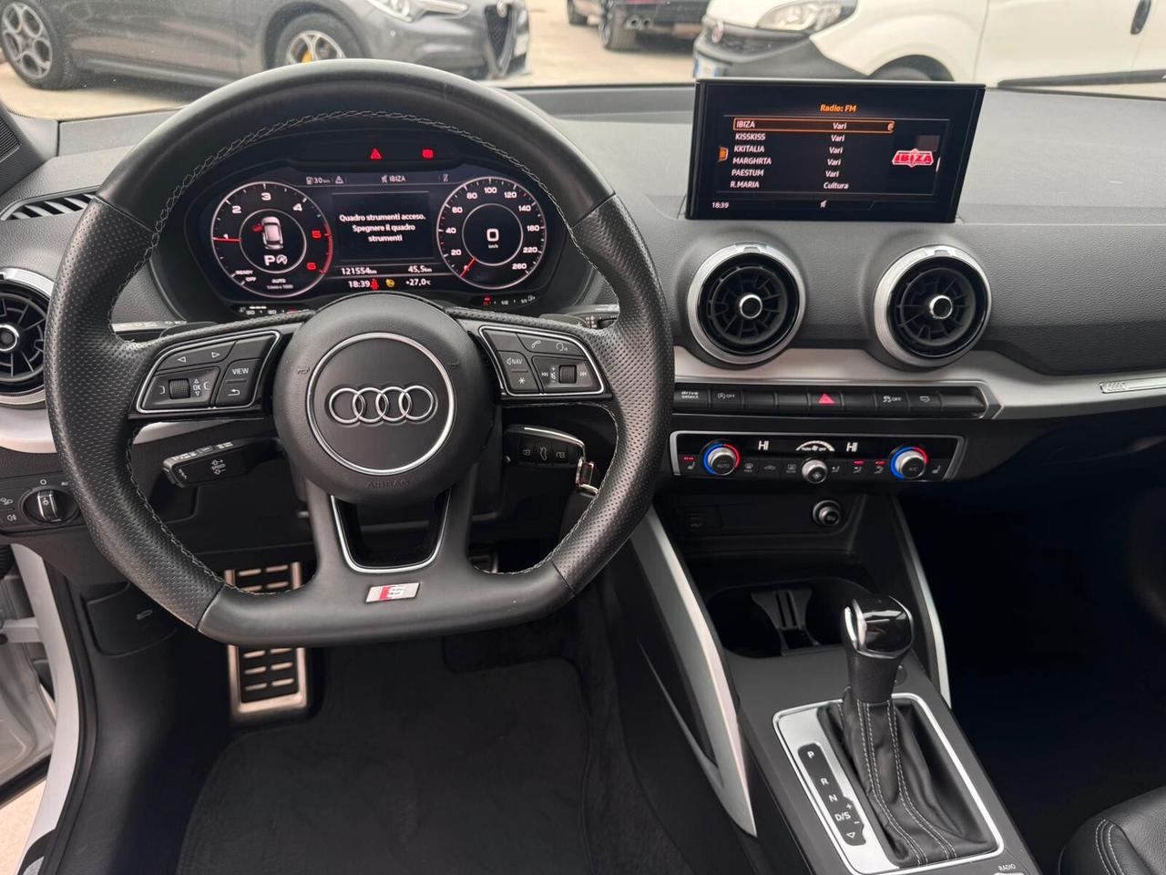 Audi Q2 30 TDI S tronic 3X S-line Edition - Tetto apribile