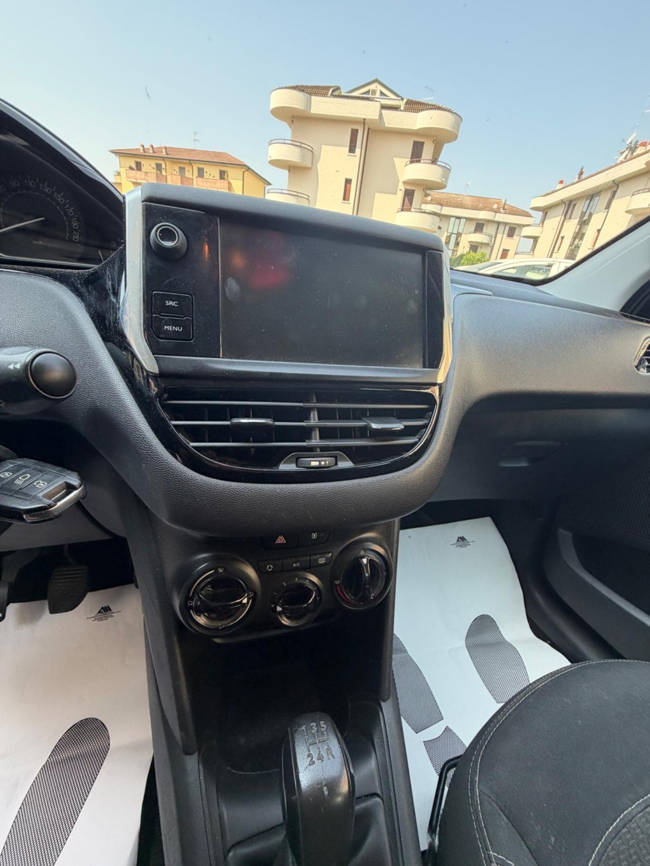 Peugeot 208 PureTech 82 5p. GPL Active