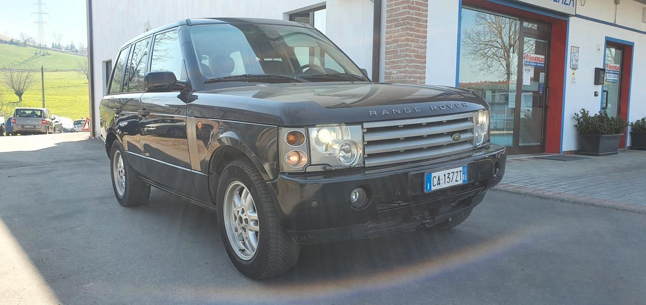 Land Rover Range Rover Range Rover 3.0 Td6 Vogue Foundry