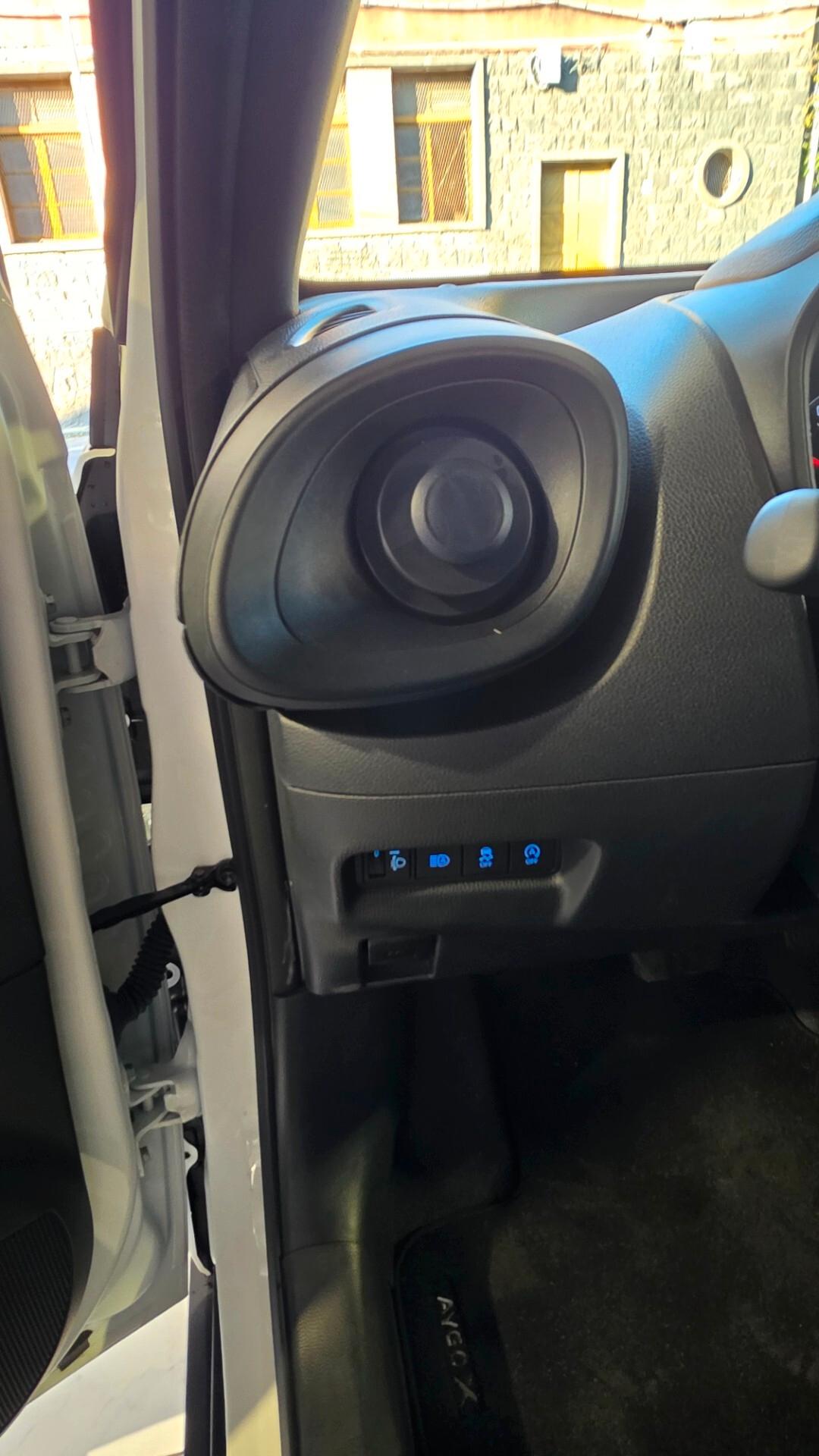 Toyota Aygo X 1.0 VVT-i 72 CV 5 porte JBL Special Edition