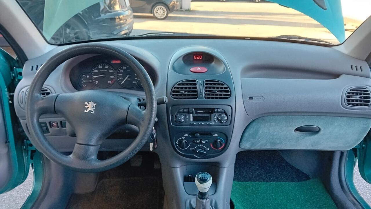 Peugeot 206 1.6 3p. XS