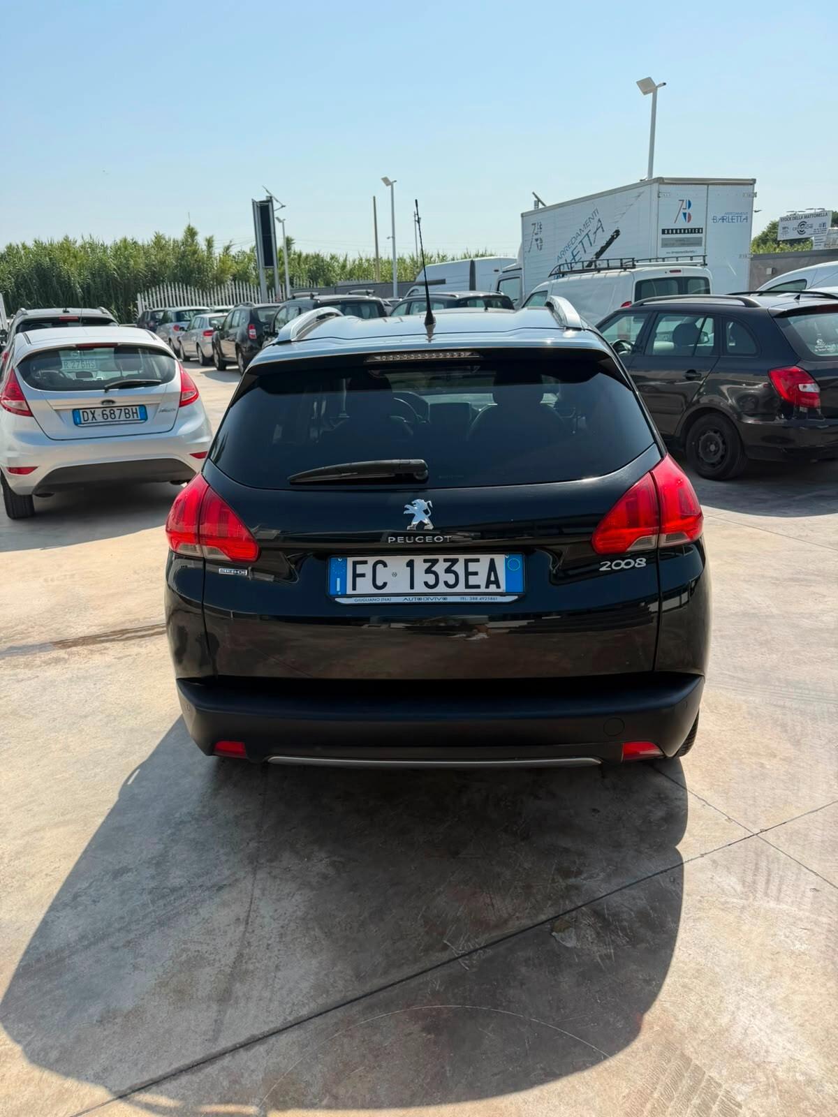 Peugeot 2008 BlueHDi 100 Allure