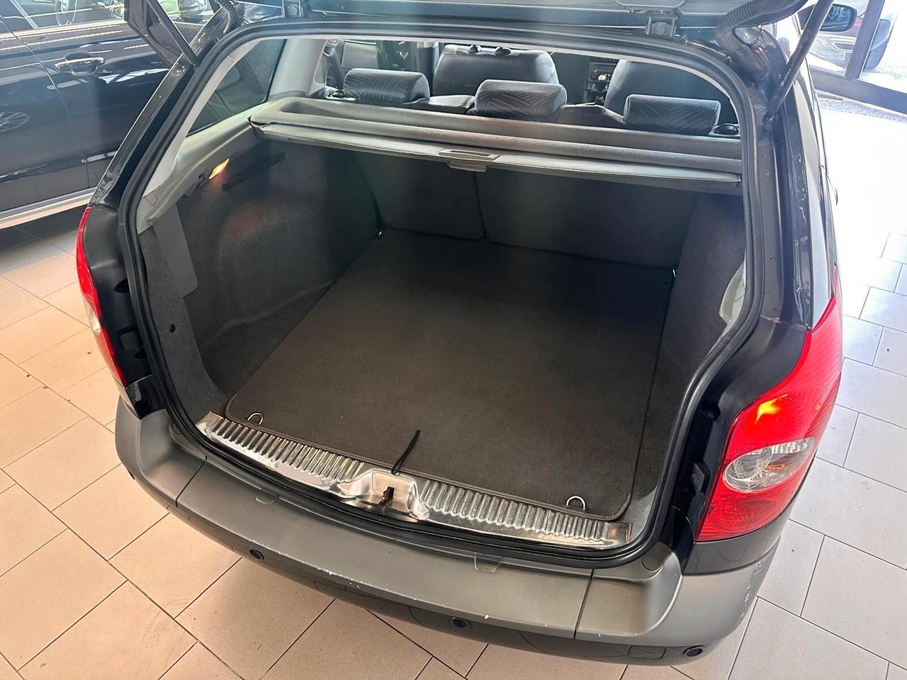 Renault Laguna 1.9 dCi/120CV cat Grandtour Initiale