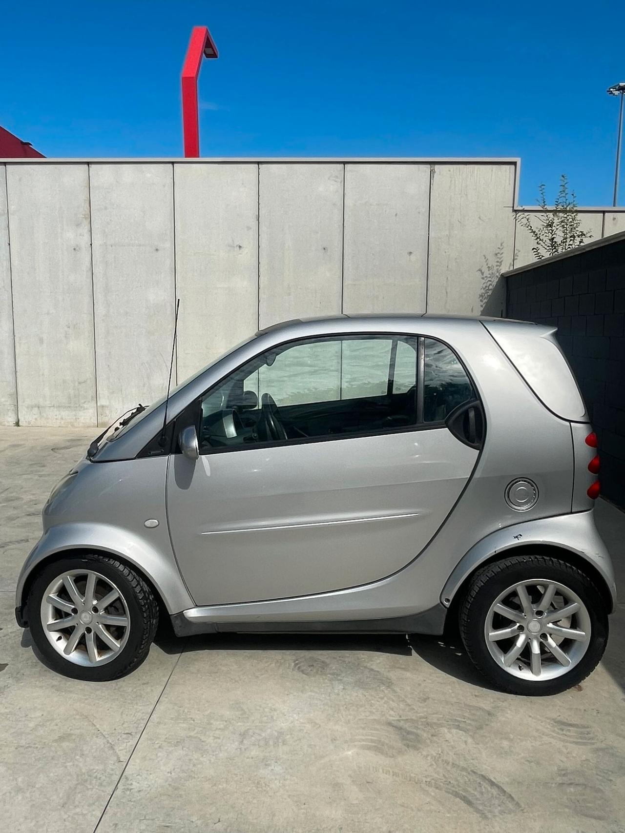 Smart ForTwo 700 coupé pure (45 kW)