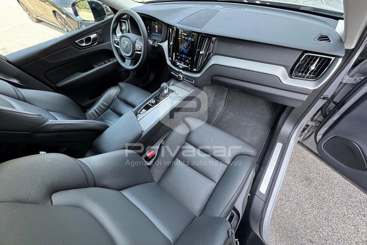 VOLVO XC60 B4 automatico Plus Dark