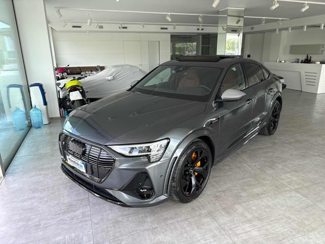 AUDI e-tron S SPB sport attitude 3motori 503cv tetto