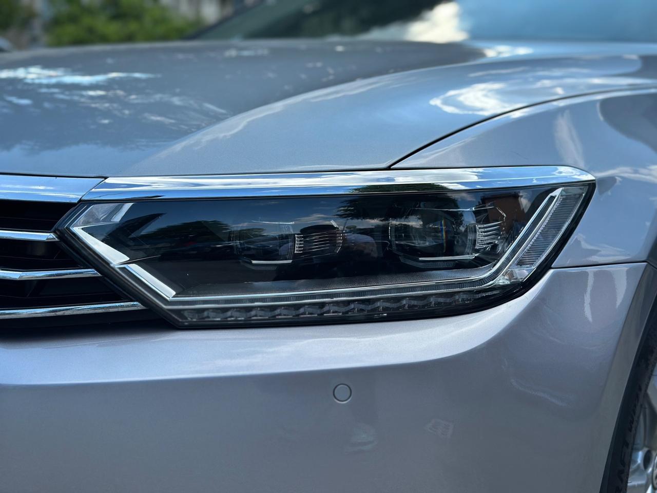 Volkswagen Passat Variant 2.0 TDI DSG Highline BlueMotion Technology