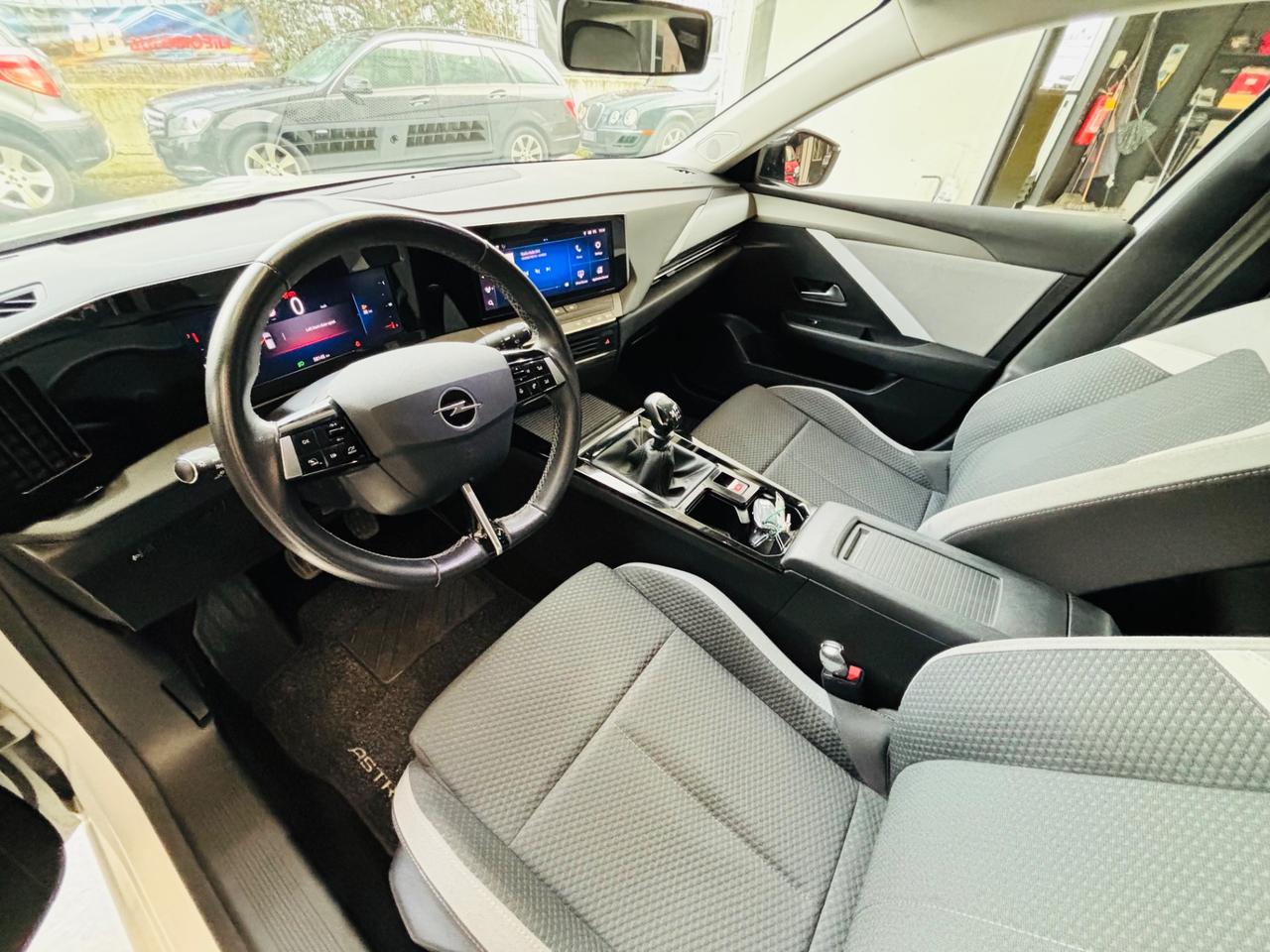 Opel Astra 1.5 Turbo Diesel 130 CV AT8 Elegance