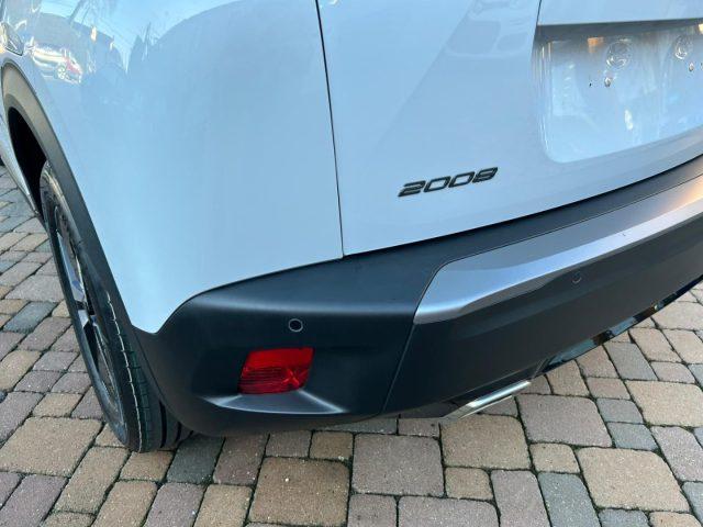 PEUGEOT 2008 Hybrid 145 e-DCS6 Allure KM 0