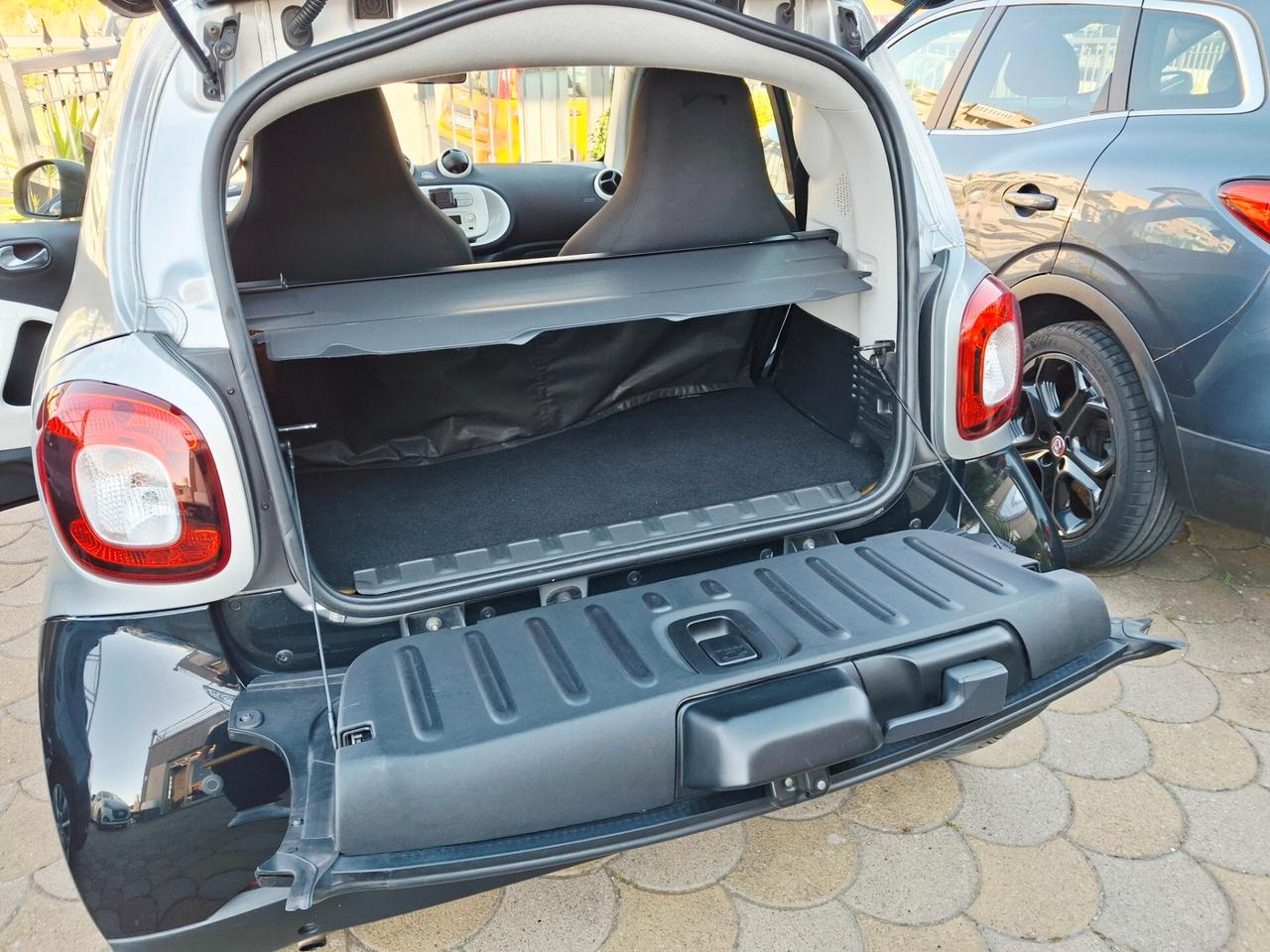 Smart ForTwo 1000 62 kW coupé passion