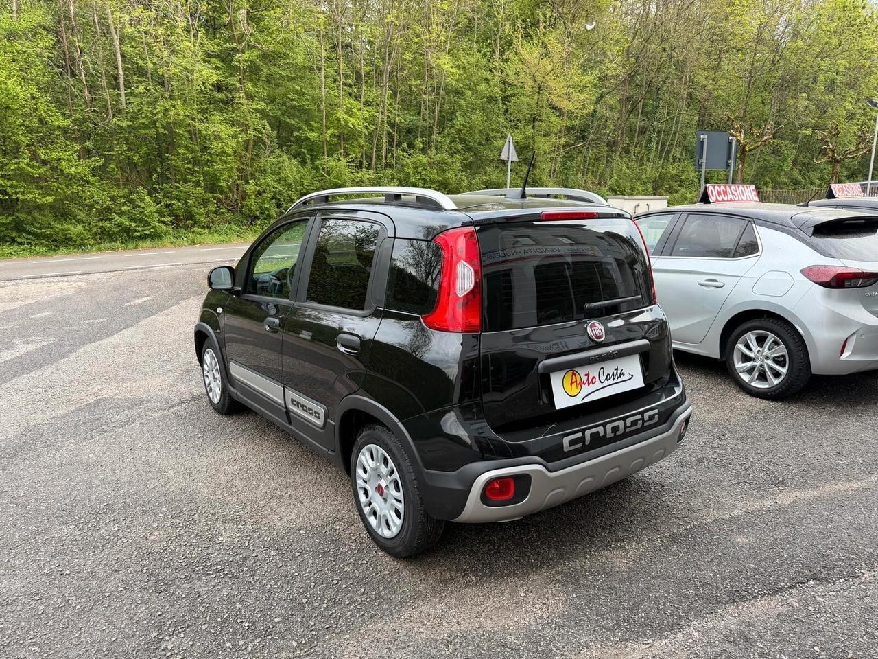 Fiat Panda Cross 1.0 FireFly S&S Hybrid SENZA VINCOLI