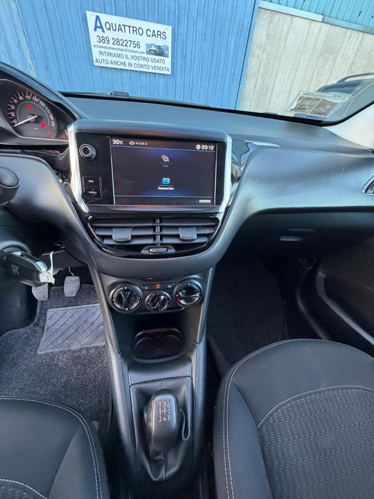 Peugeot 208 PureTech 82 5 porte Allure