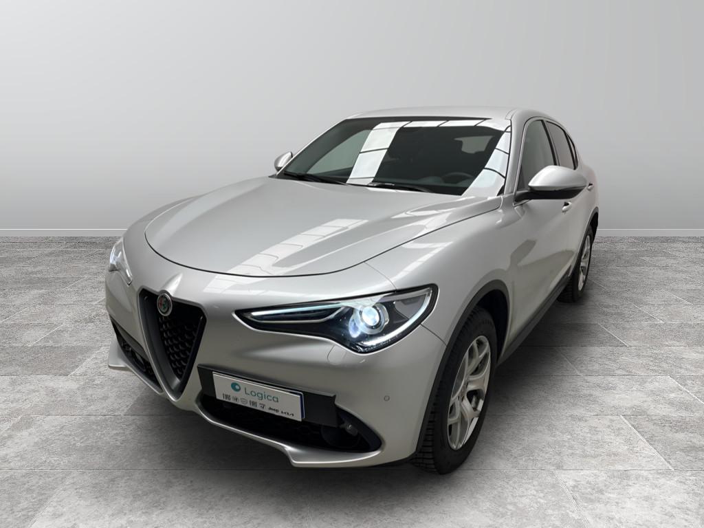 ALFA ROMEO Stelvio 2017 - Stelvio 2.2 t Executive Q4 210cv auto my19