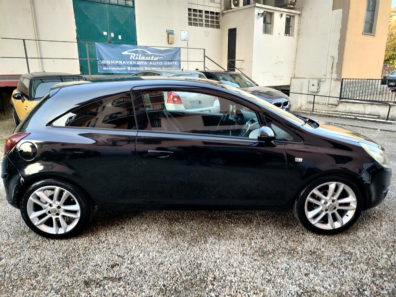 Opel Corsa 1.2 3 porte Sport