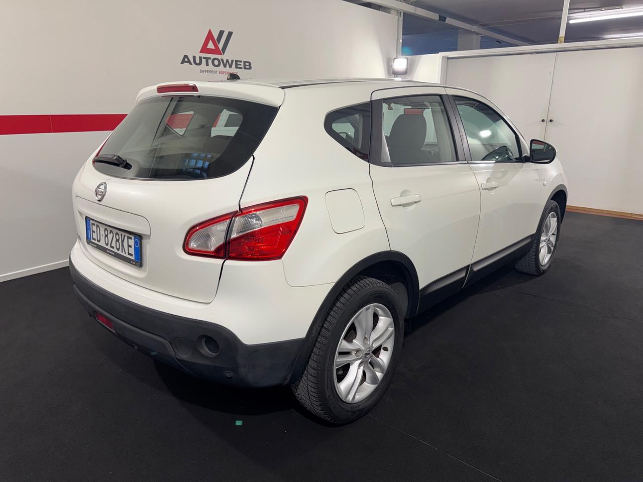 Nissan Qashqai 2.0 16V Tekna * 4X4 *