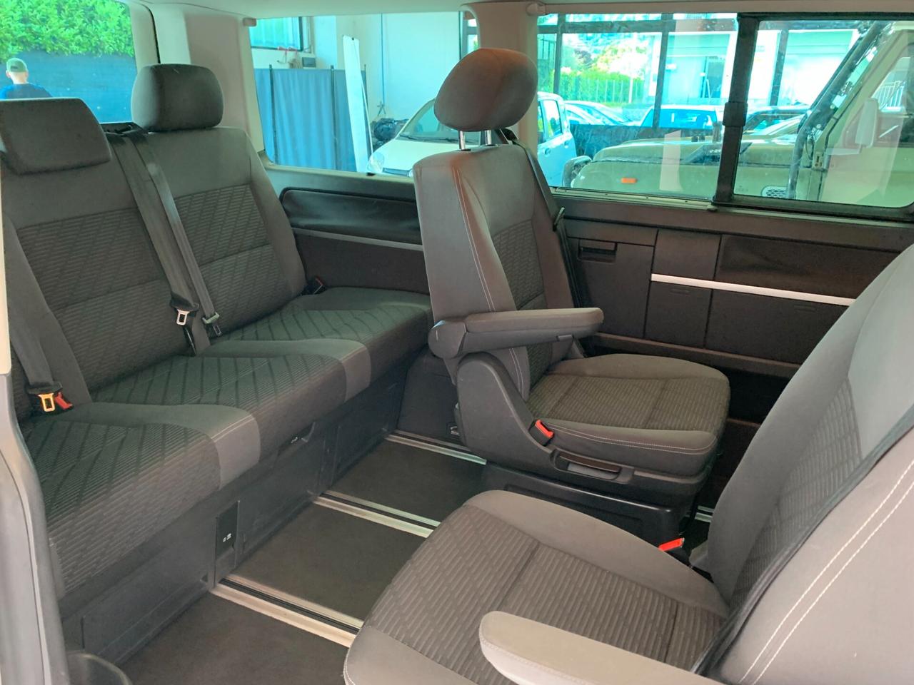 Volkswagen Multivan 2.0 BiTDI 180CV Comfortline