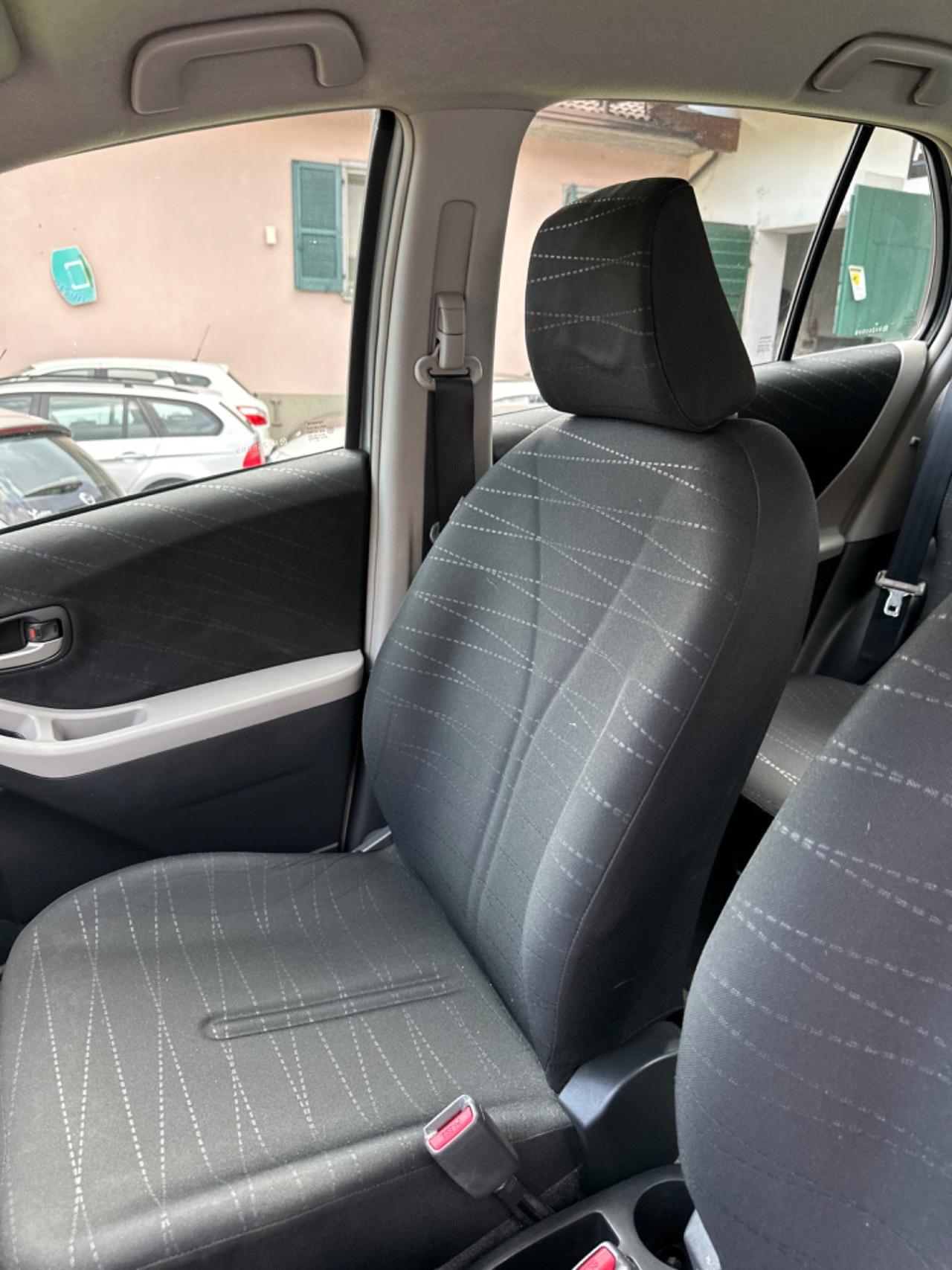 Toyota Yaris 1.3 5P AUTOMATICA SOL NEOPAT KMCERT GARANZ