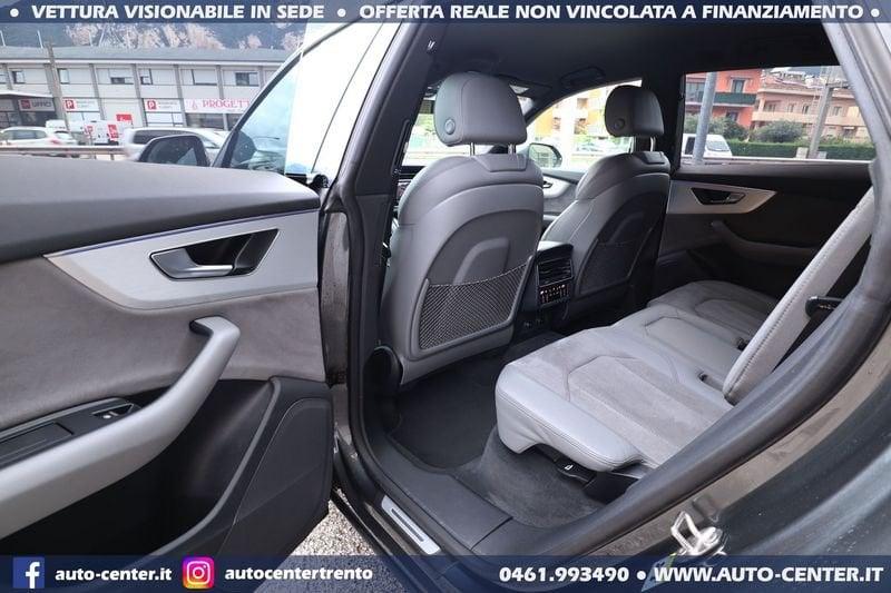 Audi Q8 50 TDI quattro Sport S-LINE Black 22 SLINE